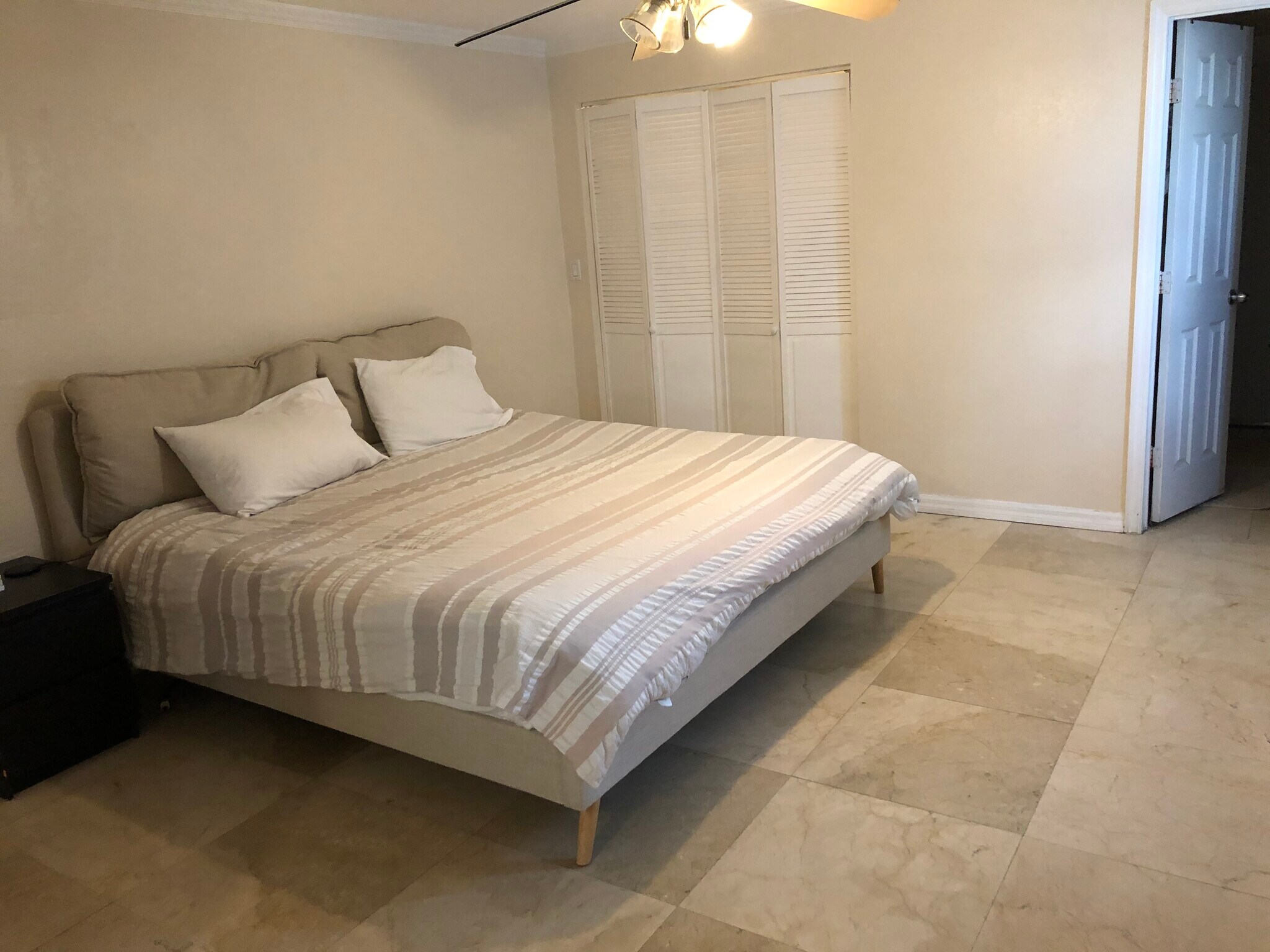 Building Photo - 909 17th Ter