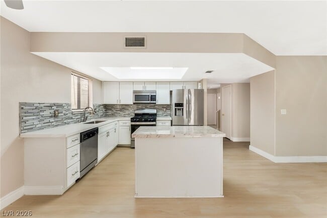 Building Photo - 5818 Cinnabar Ave