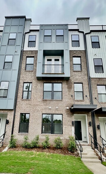Building Photo - 1253 S Blount St