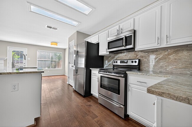 Building Photo - 54 Marble Rock Pl