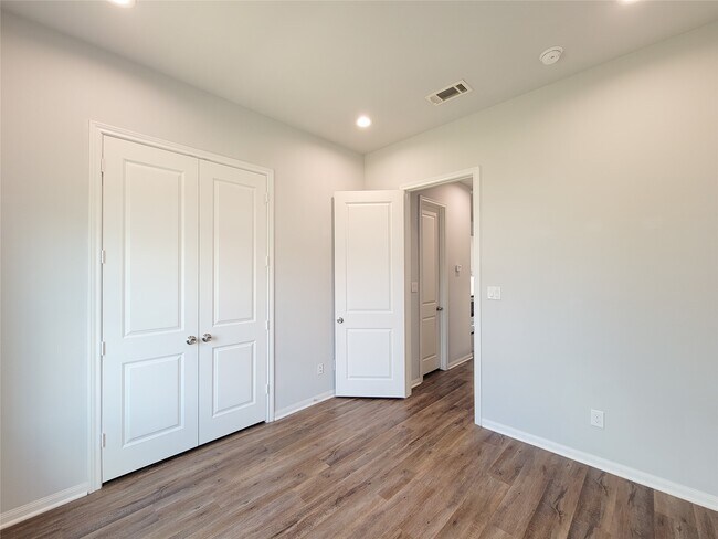 Building Photo - 4908 Paradigm Ln
