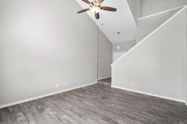 Building Photo - 440 Grey Feather Ct