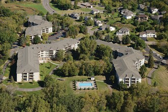 Building Photo - Parkside at Medicine Lake