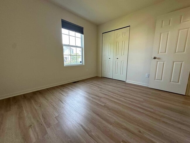 Building Photo - 8118 Cypress Cir