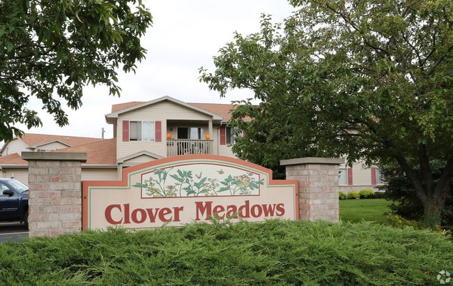 Building Photo - CLOVER MEADOWS