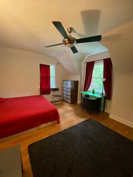 Room # 2 - 4427 Nebraska Ave NW