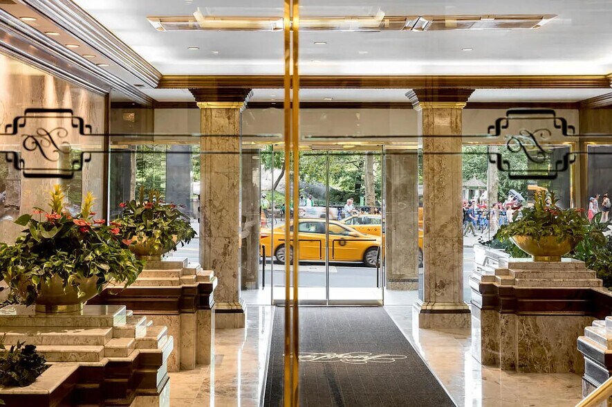 Building Photo - 106 Central Park S