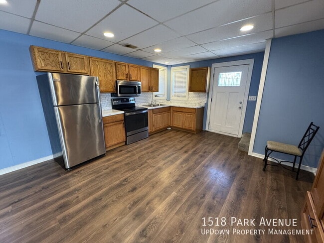 Building Photo - 1518 Park Ave