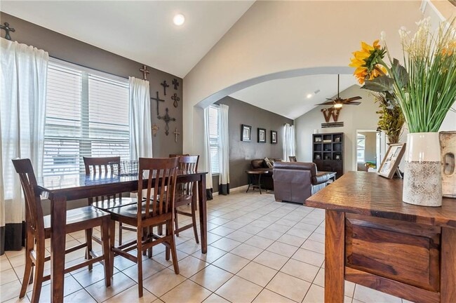 Building Photo - 2436 Republic Trails