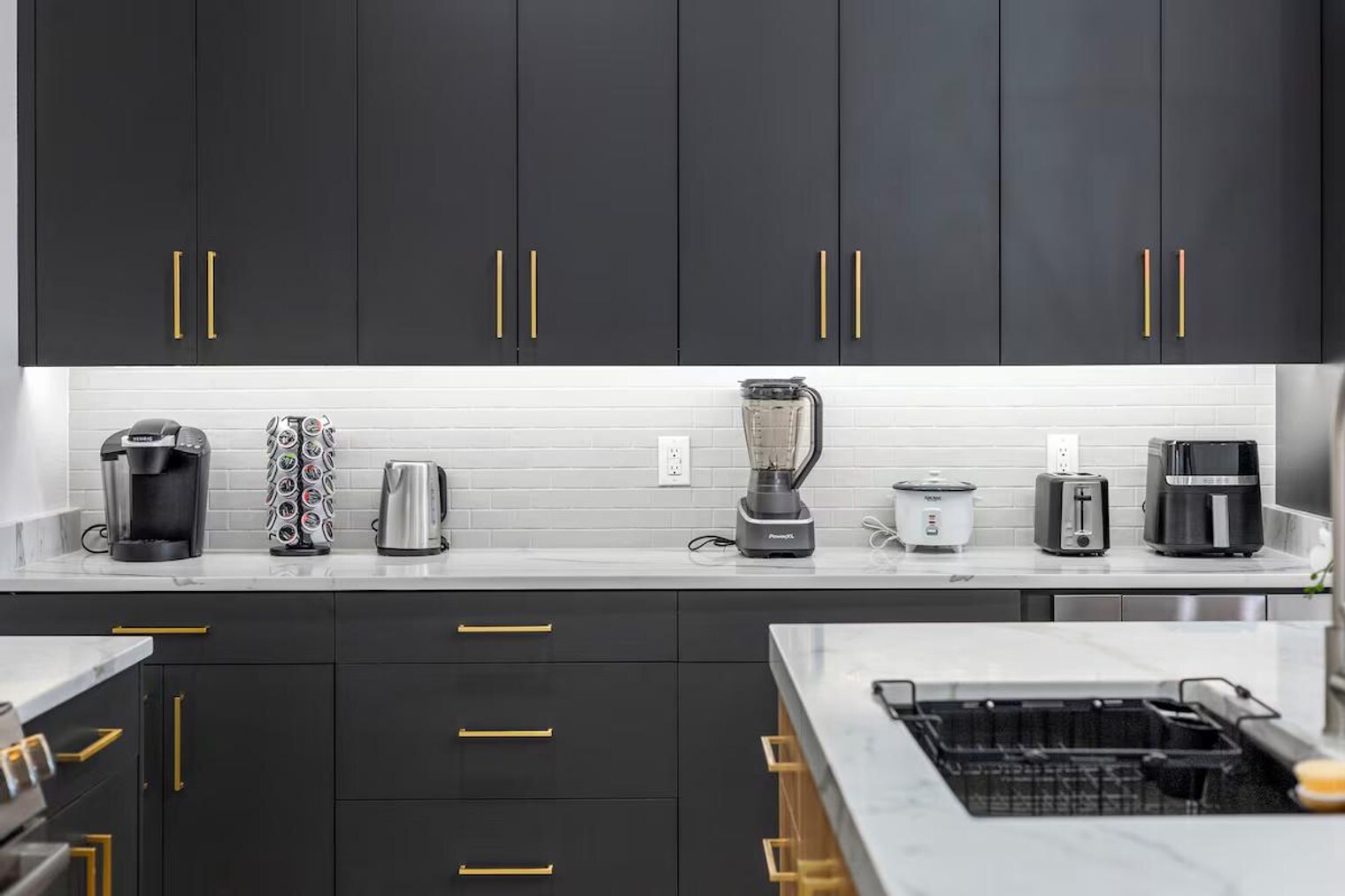 Building Photo - 2801 Cherrywood Ave