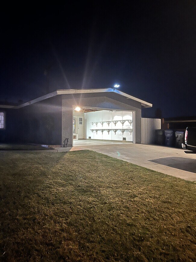 Building Photo - 1579 E Ave Q-12