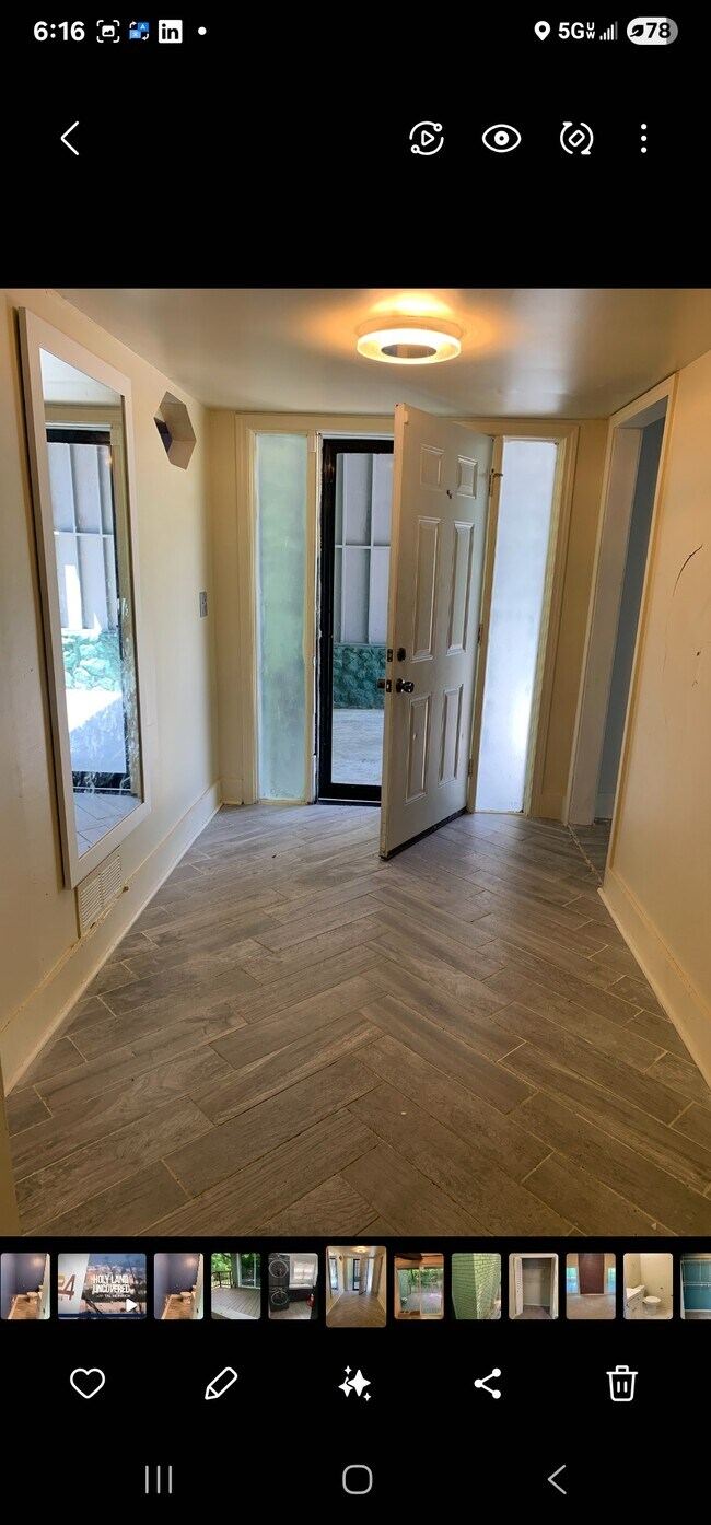 Building Photo - 3730 Las Olas Dr
