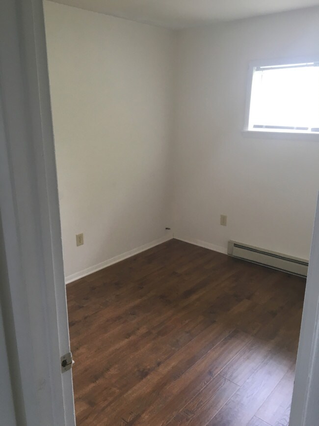 Building Photo - 7000 OH-188