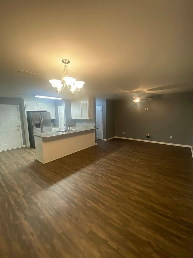 Building Photo - 2328 Middleton Rd