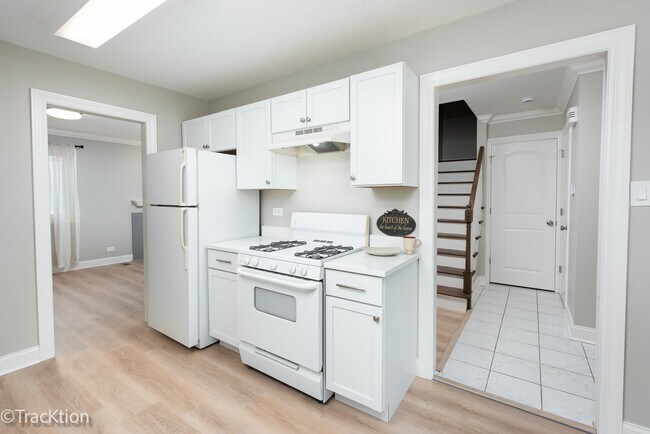 Building Photo - 1185 Leicester Ct