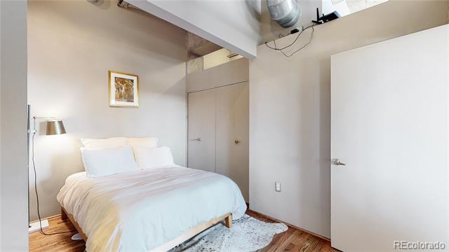 Building Photo - 2000 Little Raven St