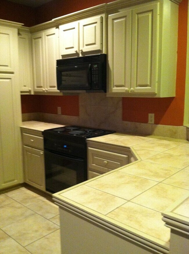 Building Photo - Must see  3BR/2BA home in Santa Rosa Subdivision off Staring Lane