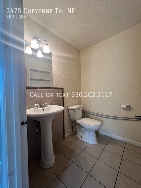 Building Photo - Three bedroom duplex for rent - Lake LSD