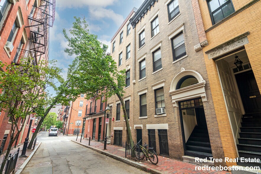 Building Photo - 100 Myrtle St