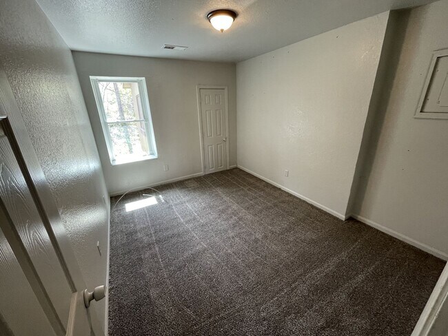 Building Photo - 301 E Kansas St