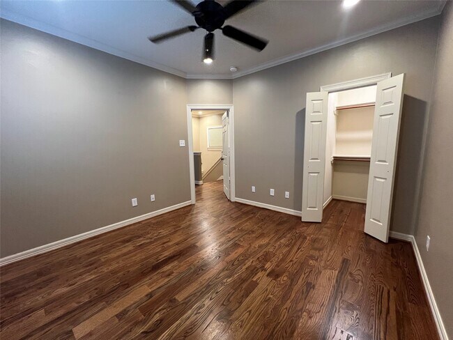 Building Photo - 1014 Roxella St