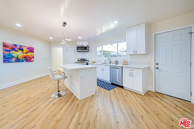 Building Photo - 5631 La Mirada Ave