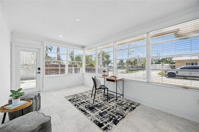 Building Photo - 3528 Casablanca Ave