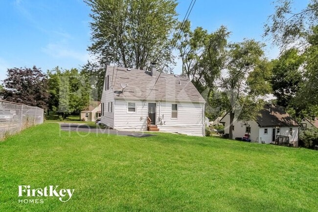 Building Photo - 629 Turkey Run Dr