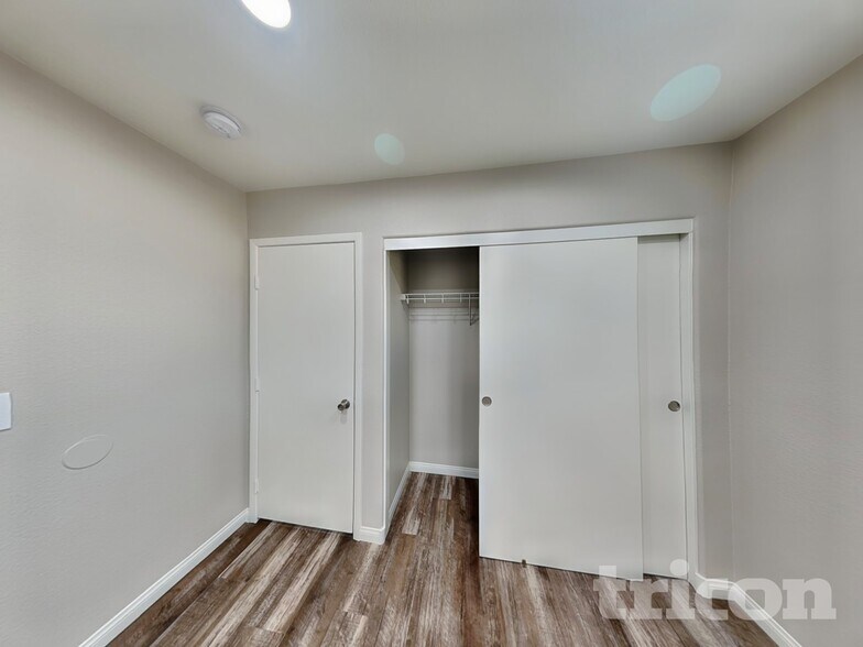 Building Photo - 102 Health Aster Ct