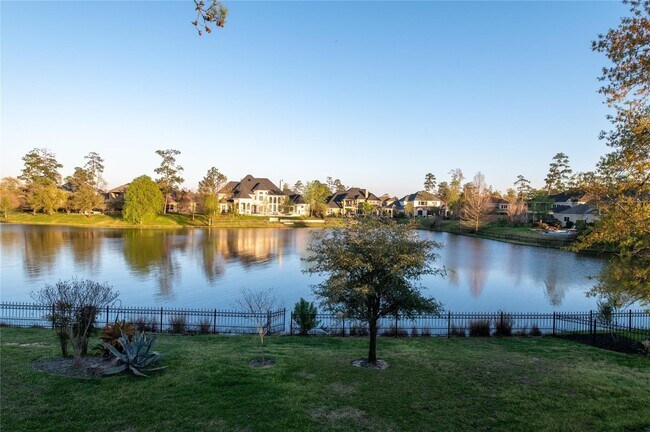 Building Photo - 25702 Golden Bell Dr