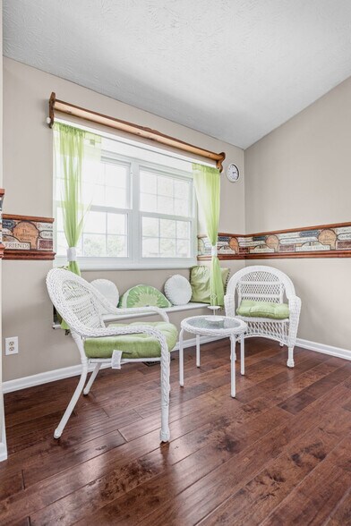 Building Photo - 620 Southridge Ct