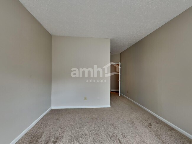 Building Photo - 855 Jack Pine Dr