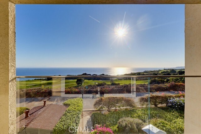 Building Photo - 3200 La Rotonda Dr