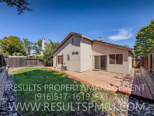 Building Photo - 208 Stavros Ct
