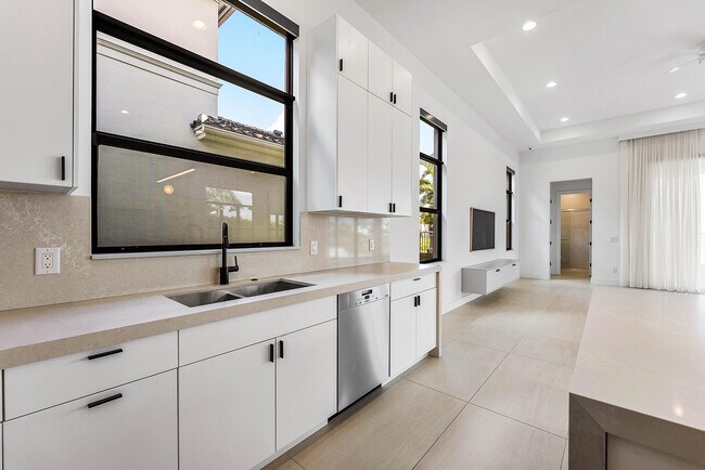 Building Photo - 17151 Brulee Breeze Wy