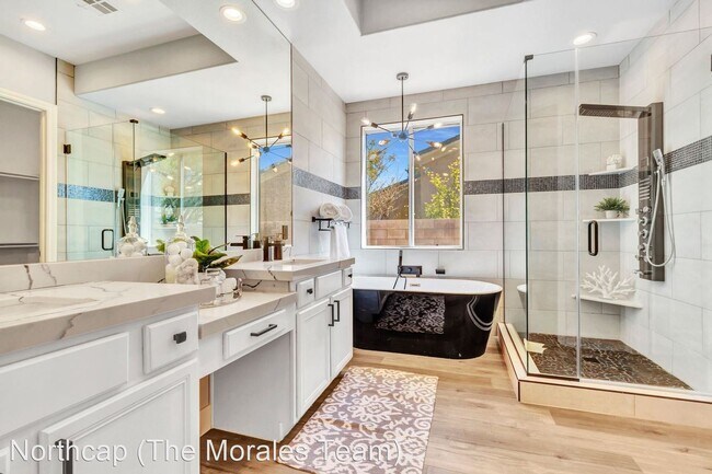 Building Photo - 6 br, 4.5 bath House - 8038 Dark Hollow Place