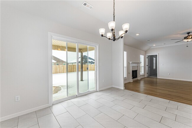 Building Photo - 317 S Nightfall Ave