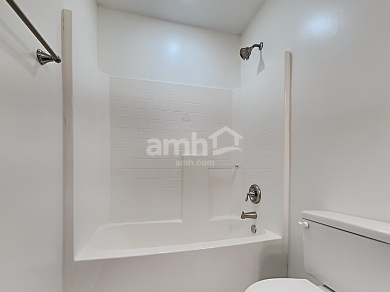 Building Photo - 1099 Moss Grove Dr