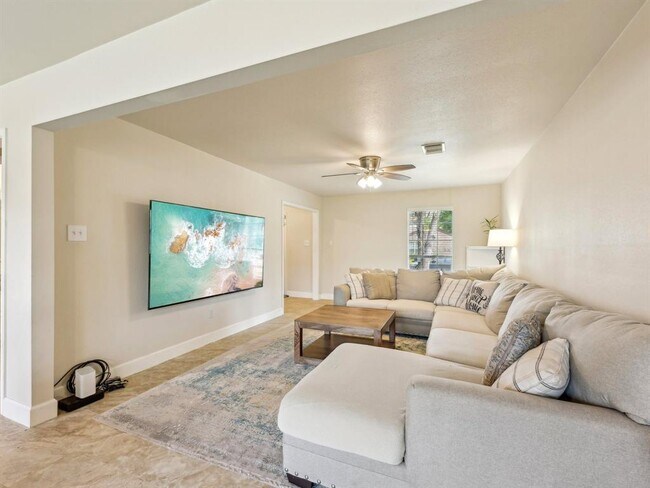Building Photo - 15414 Lanswick Dr