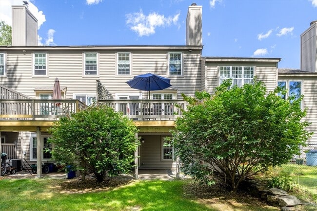 Building Photo - 313 Ridgefield Cir