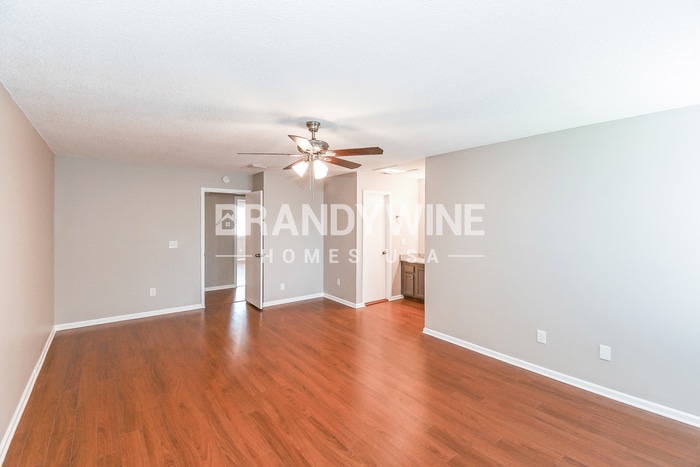 Building Photo - 11251 Windtree Dr E