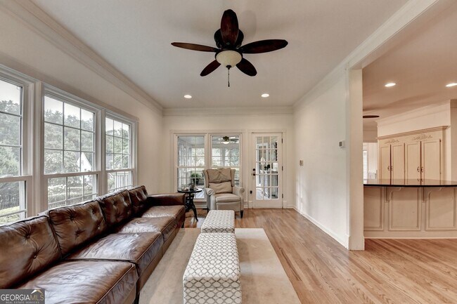 Building Photo - 2611 Briers N Dr