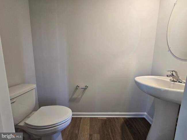 Building Photo - 10935 Farmerfield St