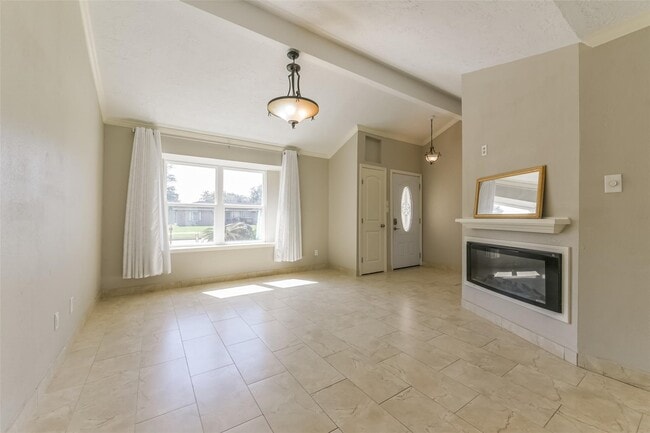 Building Photo - 2502 Drummer Dr