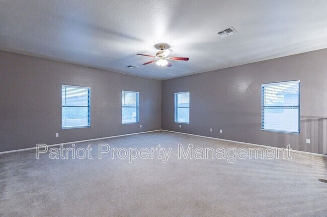 Building Photo - 42509 N 45th Dr