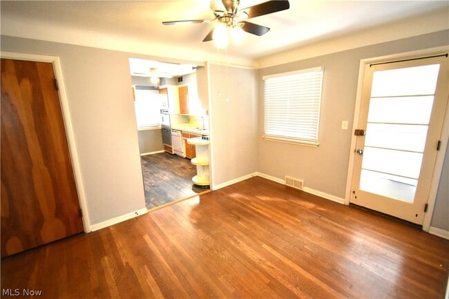 Building Photo - 2761 Forestview Ave