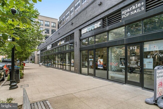 Building Photo - 801 N Fairfax St