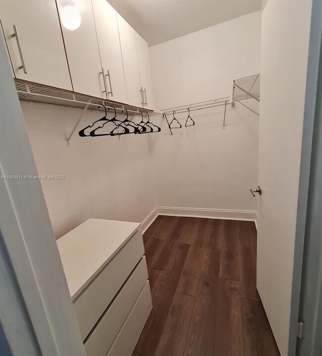 Building Photo - 8080 Tatum Waterway Dr