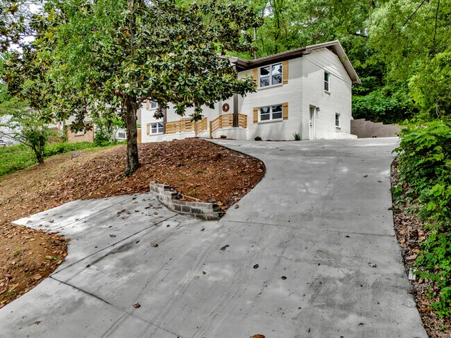 Primary Photo - 917 S Forrest Dr