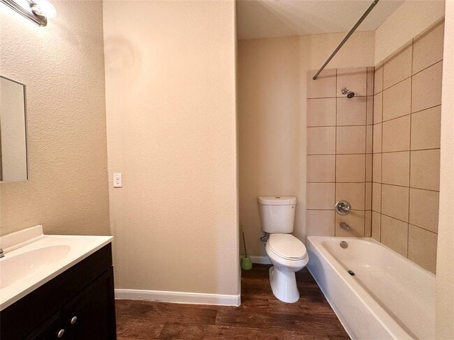 Building Photo - 8706 Torcello St